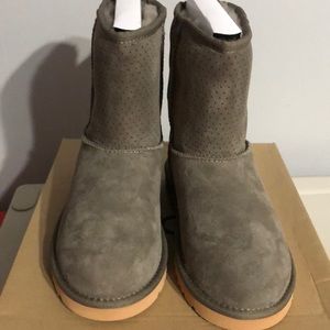 Grey brand new UGG Classic Short Honeycomb boots